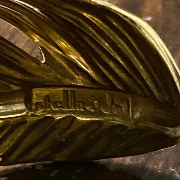 Gold leaf bracelet - Picture 3 of 3